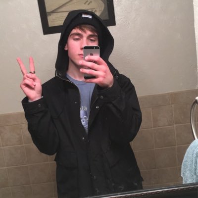 Profile Picture of Nick Fucci (@nfewch) on Twitter