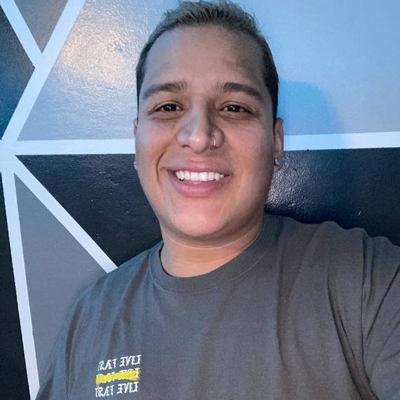 Profile Picture of Michael Rosales (@michael_rosales) on Poshmark