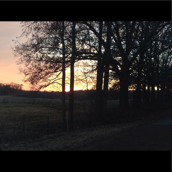 Profile Picture of Kera Meggs (@kmeggs2017) on Poshmark