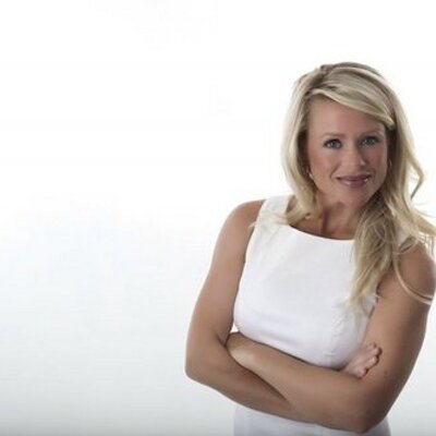 Profile Picture of Nanda MacNeil Arnold (@NandaMacNeil) on Twitter