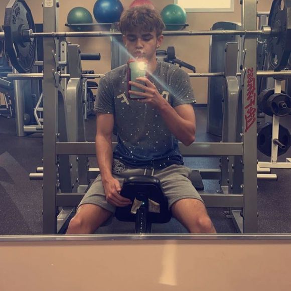 Profile Picture of Jacob Lee (@jacoblee351) on Poshmark