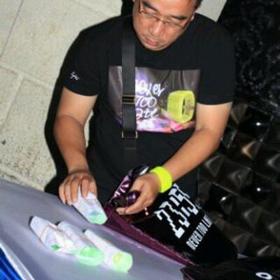 Profile Picture of TOMMY FONG (@TommyQliQtik) on Twitter