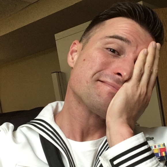 Profile Picture of Nathaniel Hawthorne (@onethorn) on Poshmark