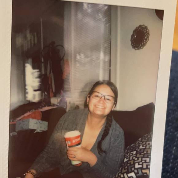 Profile Picture of Ariel Rojas (@arojas311) on Poshmark