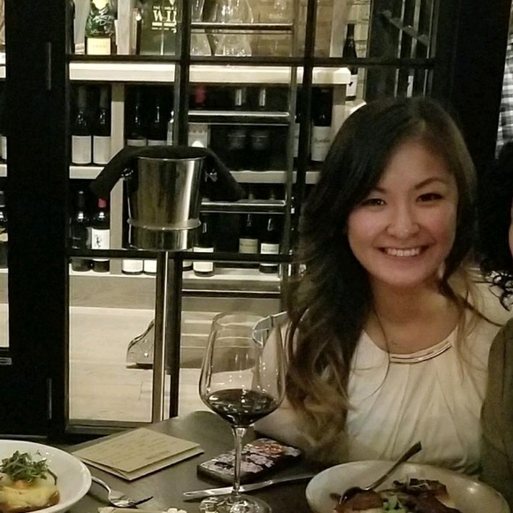 Profile Picture of Jeanie Tang (@mzjtang) on Poshmark