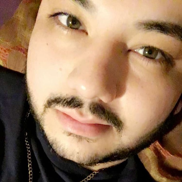 Profile Picture of Michael Vitela (@mike_ohsosilly) on Poshmark