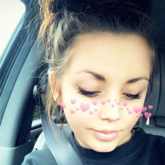 Profile Picture of Selena Weaver (@selenaweaver186) on Poshmark