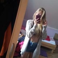 Profile Picture of Julia Schlüter (@julix___) on Twitter