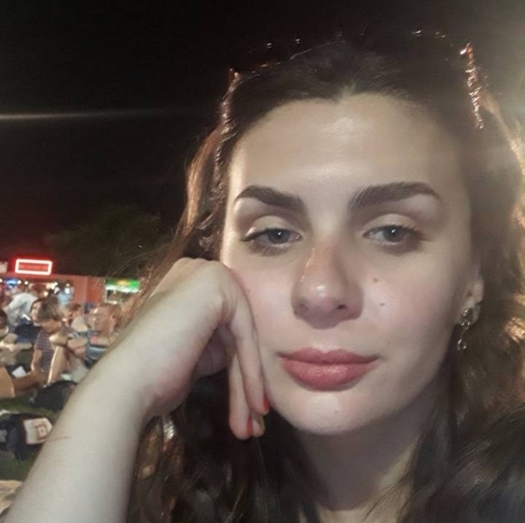 Profile Picture of Caitlyn Mckniff (@caitmckniff) on Poshmark