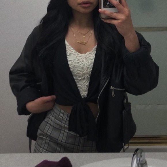 Profile Picture of Jillian Orcine (@jrozrcine) on Poshmark