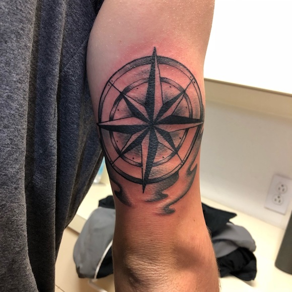 Profile Picture of Austin Amatucci (@aamatucci) on Poshmark