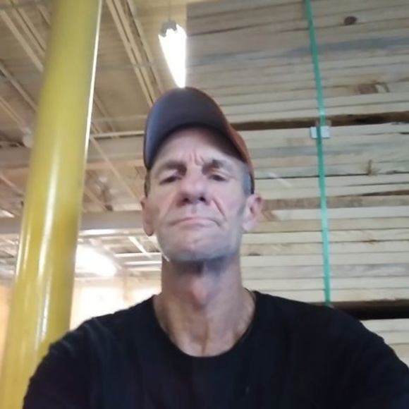 Profile Picture of Marshall Bowman (@marshallbowman) on Poshmark