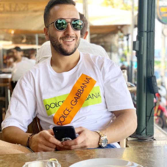 Profile Picture of Sam Sadeghi (@sami8sad) on Poshmark