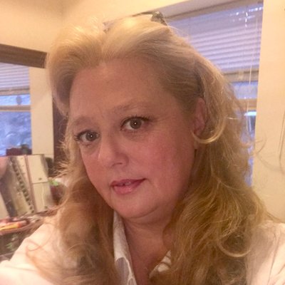 Profile Picture of Lisa Ayers (@Mountaindaisy68) on Twitter