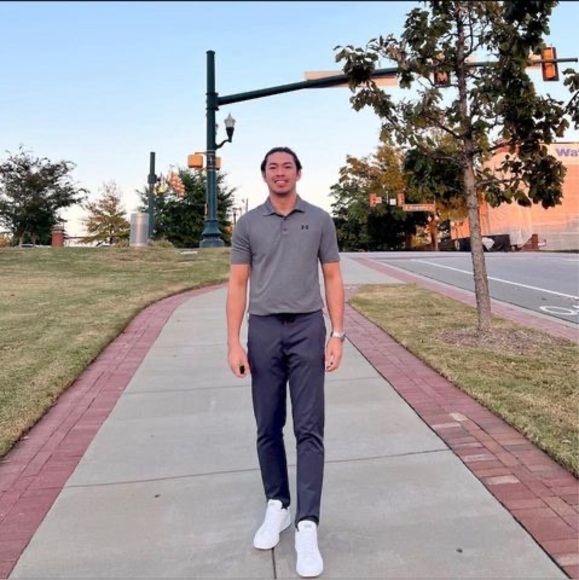 Profile Picture of Neil Ramos (@neil_rms22) on Poshmark