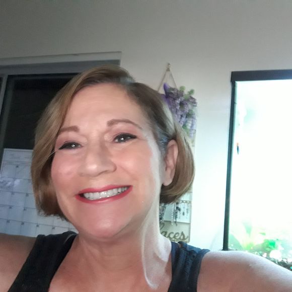 Profile Picture of Beth Friedrich-pollack (@bettyboo1960) on Poshmark