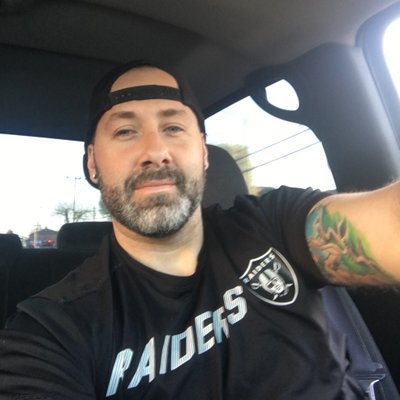 Profile Picture of Dustin Rocha (@Delarocha313) on Twitter