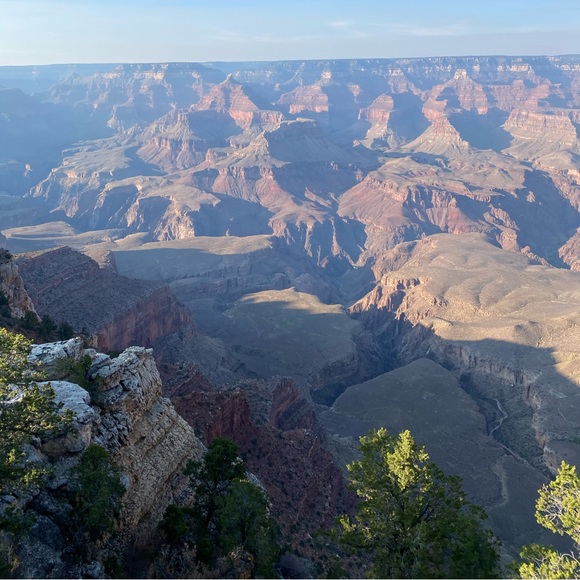 Profile Picture of Nicholas Robertson (@gooddealsus7) on Poshmark