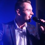 Profile Picture of Andrew Easton (@andrew_easton_singer) on Instagram
