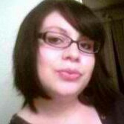 Profile Picture of Kim (@KimZak78) on Twitter