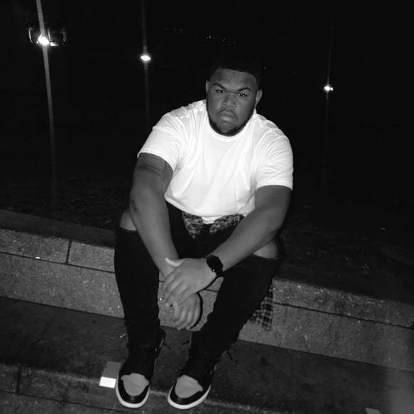 Profile Picture of Josh Kyle (@lilmelo11) on Poshmark