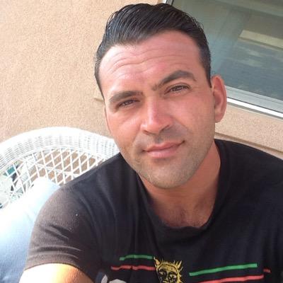 Profile Picture of Steven Shaughnessy (@StevieGuitar7) on Twitter