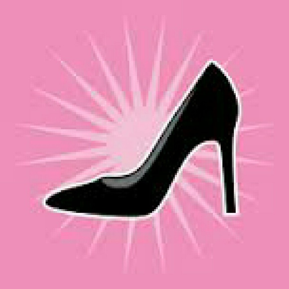 Profile Picture of Jo jo Williams (@joii123) on Poshmark