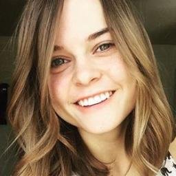 Profile Picture of Jenna Hodge (@JAHenna) on Twitter