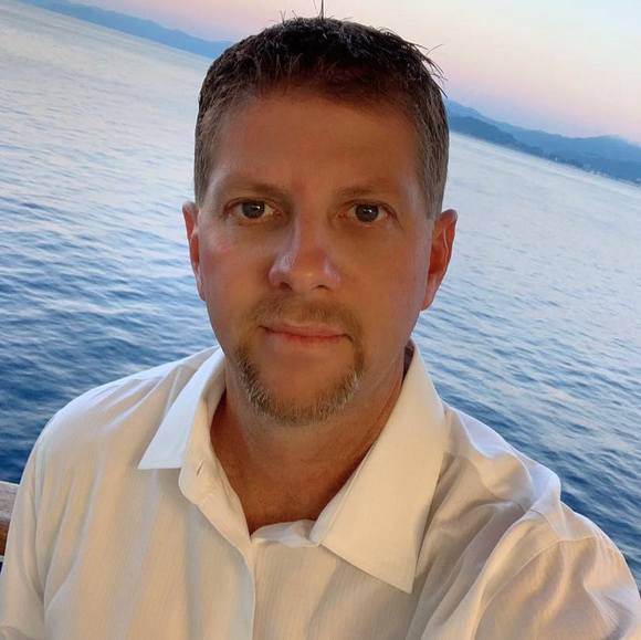 Profile Picture of Wade Dupree (@wadedupree) on Poshmark