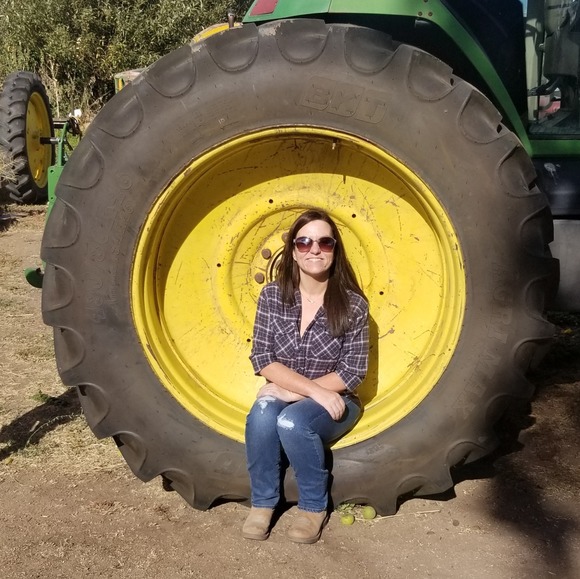 Profile Picture of Tara Harkema (@tharkema) on Poshmark