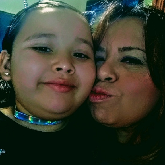 Profile Picture of Griselda Martinez (@grismtzg123) on Poshmark