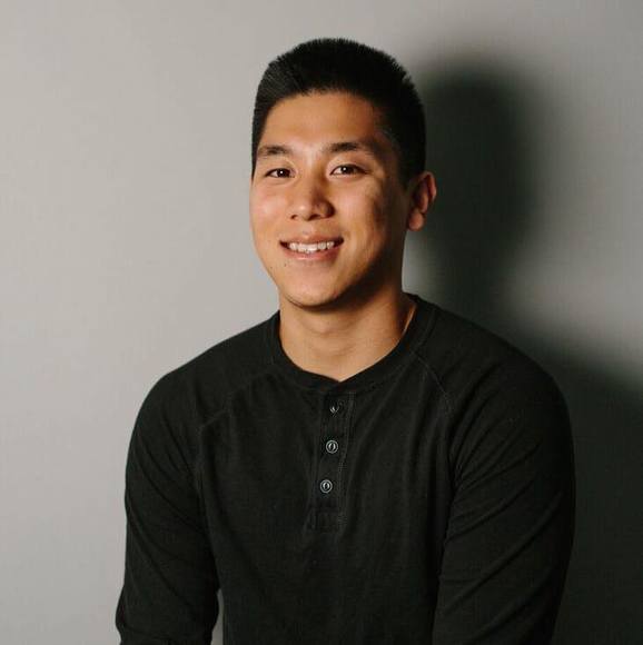 Profile Picture of Alvin Kim (@mycroutons4you) on Poshmark