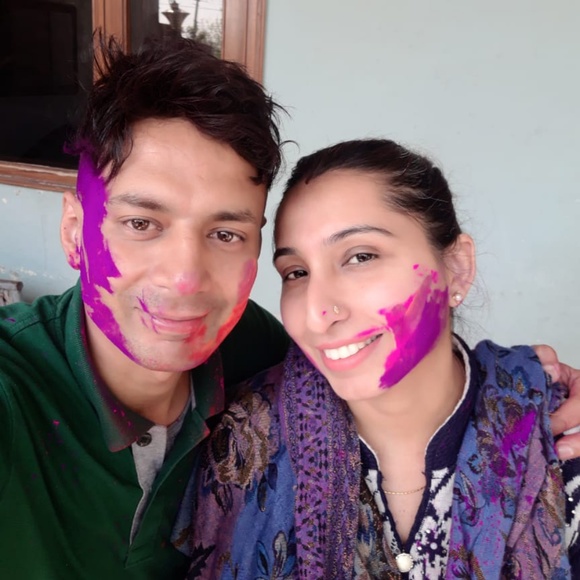 Profile Picture of Suman Sharma (@fragrance14v) on Poshmark