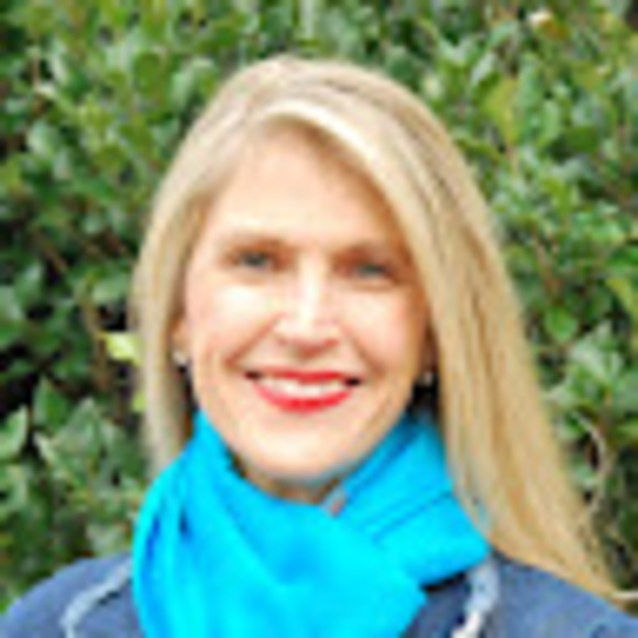 Profile Picture of Maggie Bonecutter (@maggieb840) on Poshmark