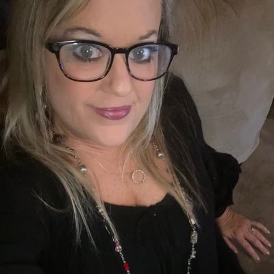 Profile Picture of Julia Ann (@JuliaAn18721798) on Twitter
