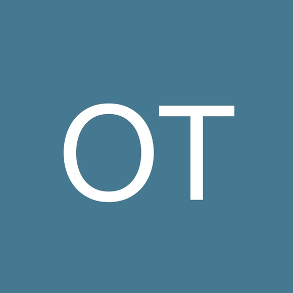 Profile Picture of Olha Toporivska (@olhatoporivska) on Poshmark
