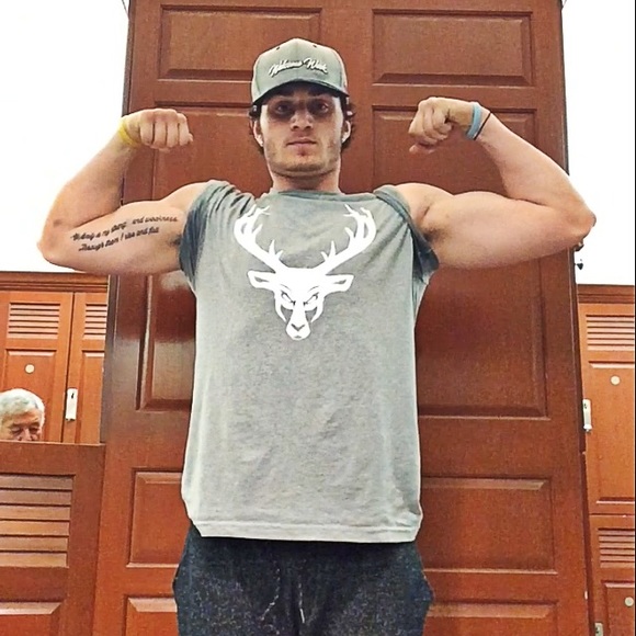 Profile Picture of Jeff Towle (@qb6jt) on Poshmark