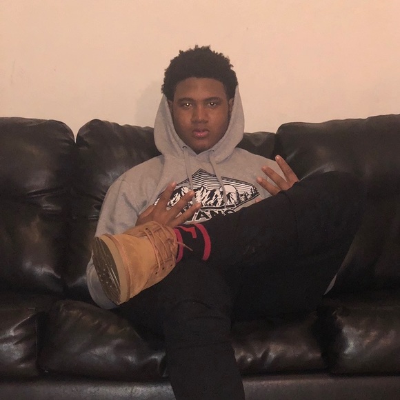 Profile Picture of Tony Benson (@ybnton2x) on Poshmark