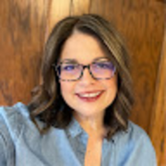 Profile Picture of Robin Link (@robinlink21) on Poshmark