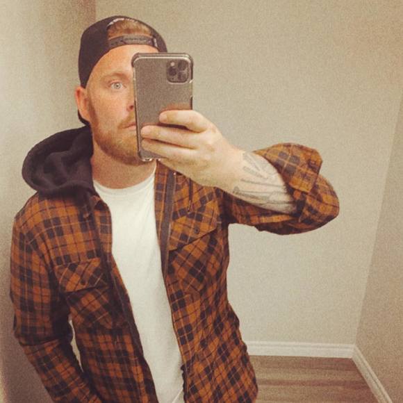 Profile Picture of Matthew Emslie (@matt_ems11) on Poshmark