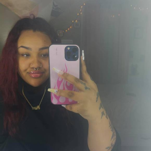 Brianna Clements - Poshmark Profile Picture of Brianna Clements (@briannacleme160) on Poshmark