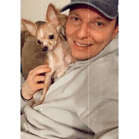 Profile Picture of Kostas Zaxaris (@kostaszaxaris94) on Poshmark