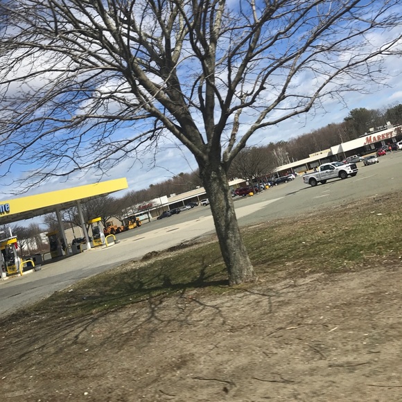 Profile Picture of Ricky Stevens (@rickystevens) on Poshmark