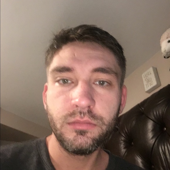 Profile Picture of John Sarna (@sarnajohn) on Poshmark