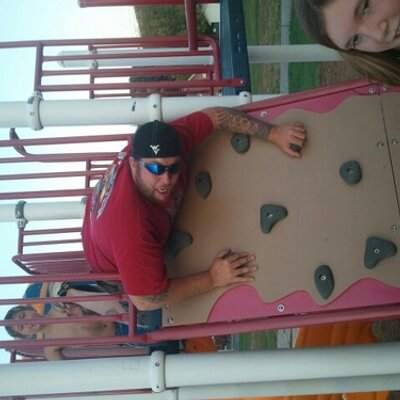 Profile Picture of Chad Muffley (@Muff_32) on Twitter