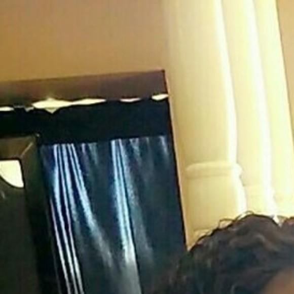 Profile Picture of Damon Curtis (@dwaycurt75) on Poshmark