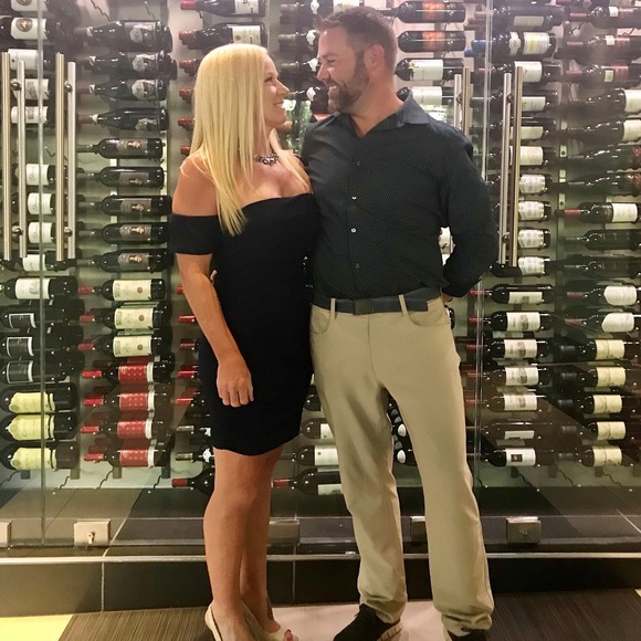 Profile Picture of Deborah Mcconnell (@fitdivasc) on Poshmark