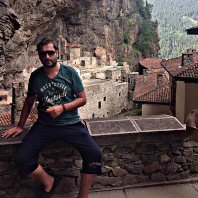 Profile Picture of Sencer Muratoğlu (@sencersencer) on Twitter