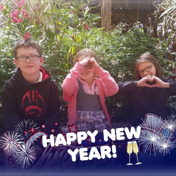 Profile Picture of Rachel Flattery (@rachelflattery) on Poshmark