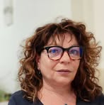 Profile Picture of Helen Lesser (@HelenLesserHypno) on Facebook
